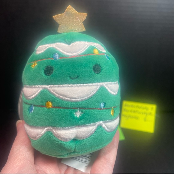 BNWT JOHAN CHRISTMAS TREE SQUISHMALLOW IN MYSTERY CONTAINER - Picture 7 of 9